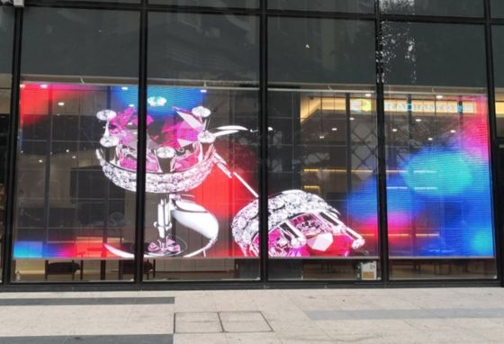 Màn hình lưới LED trong suốt 220W / M2 Màn hình cửa sổ kính ngoài trời 5000nits 7.8mm