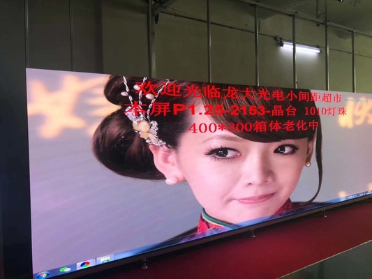 Mật độ cao 640000 Pixels/㎡ Màn hình LED pixel nhỏ Tối đa. 800W/㎡ Công suất tiêu thụ