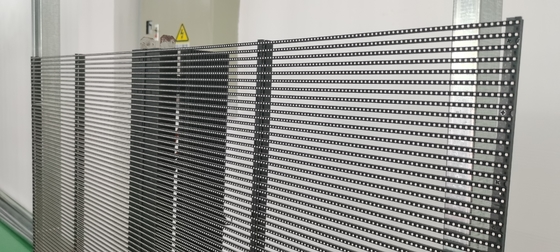 Màn hình LED trong suốt 75% Không gian lắp đặt trong nhà / ngoài trời