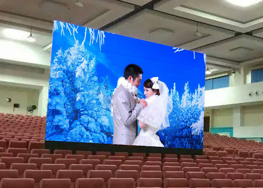 Màn hình LED sân khấu 4500cd AC90V Phông nền đám cưới Khoảng cách xem 80m