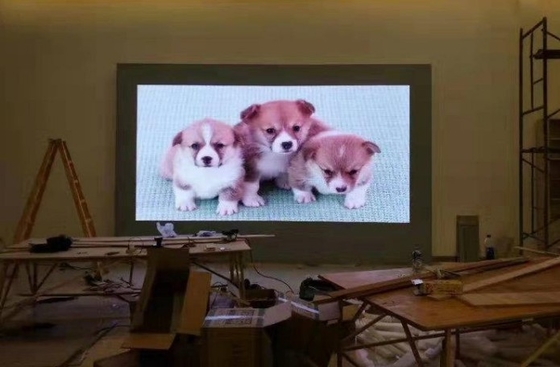 Màn hình hiển thị Led quảng cáo trong nhà đầy màu sắc 14bits P2 Led Video Wall 264V