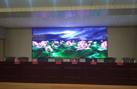 Màn hình hiển thị Led quảng cáo trong nhà đầy màu sắc 14bits P2 Led Video Wall 264V