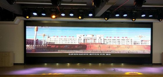 Màn hình LED cho thuê trong nhà màu đầy đủ 900cd P3.91 Tường ma trận LED CCC 65410 Pixels