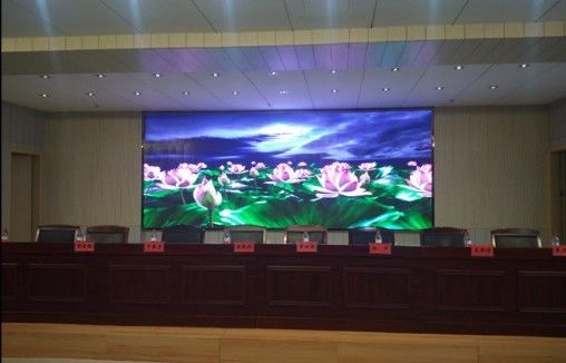 Colorful Square Indoor Full Color Led Display P2.5 Đối với Cột vuông 640x480mm Đánh đúc nhôm