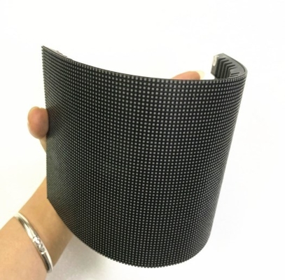 240 * 120mm LED Mô-đun linh hoạt P4 Màn hình LED có thể gập lại 1200Hz