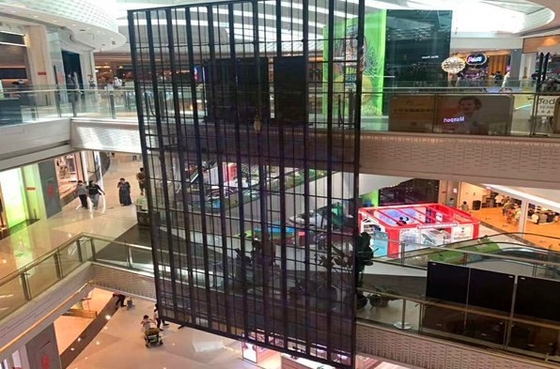 Màn hình Led kính trong suốt P3.91mm 1R1G1B HD Led Mesh Video Wall ISO9001