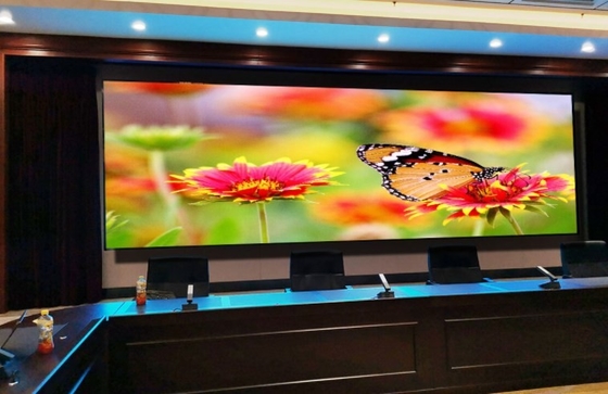 Màn hình LED SMD Fine Pitch trong nhà 600nits 1000cd / M2 để phát sóng