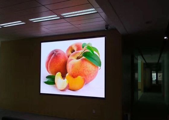 Quảng cáo P3.076 Indoor Full Color LED Display Die Casting Aluminium